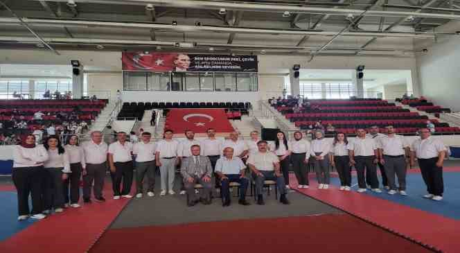 Uşak&rsquo;ta d&uuml;zenlenen Ege B&ouml;lgesi Yıldızlar Ligi Teakwondo Turnuvası sona erdi
