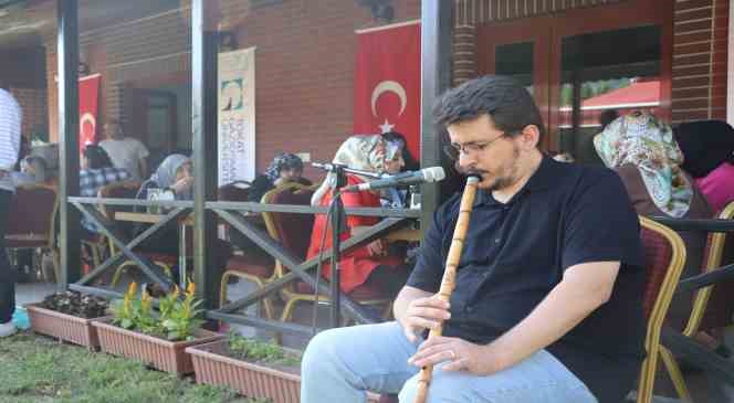 T&uuml;rkiye&rsquo;de tek olan &rsquo;G&ouml;n&uuml;l Bağı&rsquo; etkinliğinin altıncısı d&uuml;zenlendi
