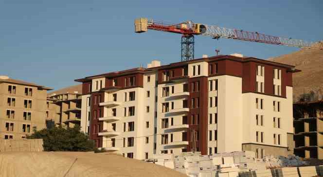 Elbistan&rsquo;da deprem konutları bitme aşamasına geldi, Kasım&rsquo;da teslim
