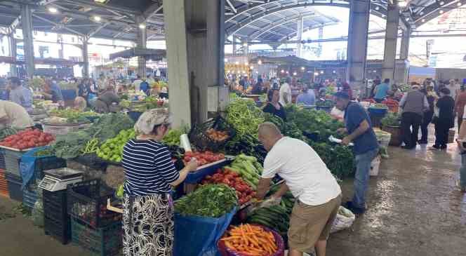 Marketlerdeki fiyatlar pazara ilgiyi artırdı