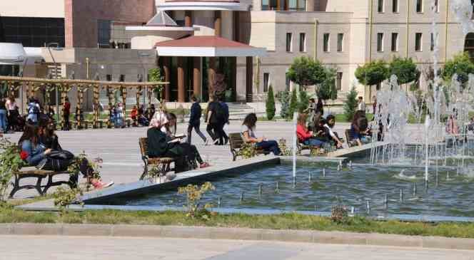 NEVÜ’den YKS adaylarına rehberlik Hizmeti