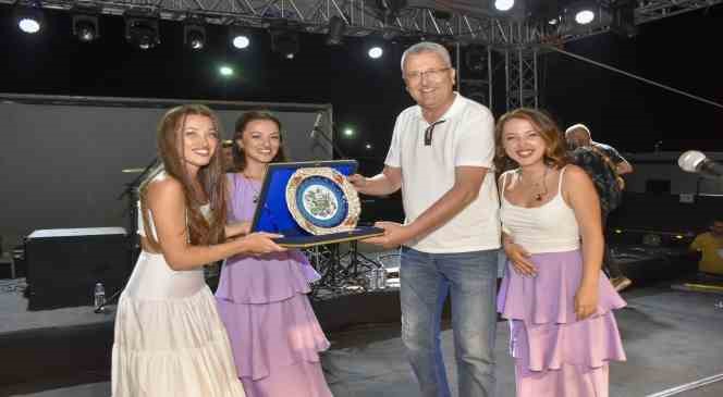 Karacabey ıhlamur festivalinde Samida coşkusu
