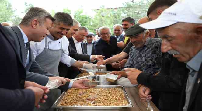 Ardahan&rsquo;da aşure etkinliği d&uuml;zenlendi
