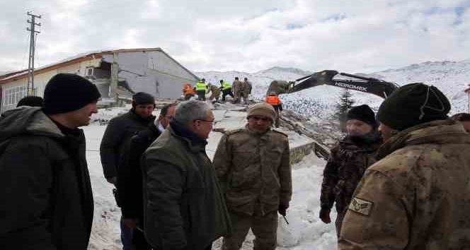 Vali Gündüzöz, Nurhak ilçesinde incelemelerde bulundu