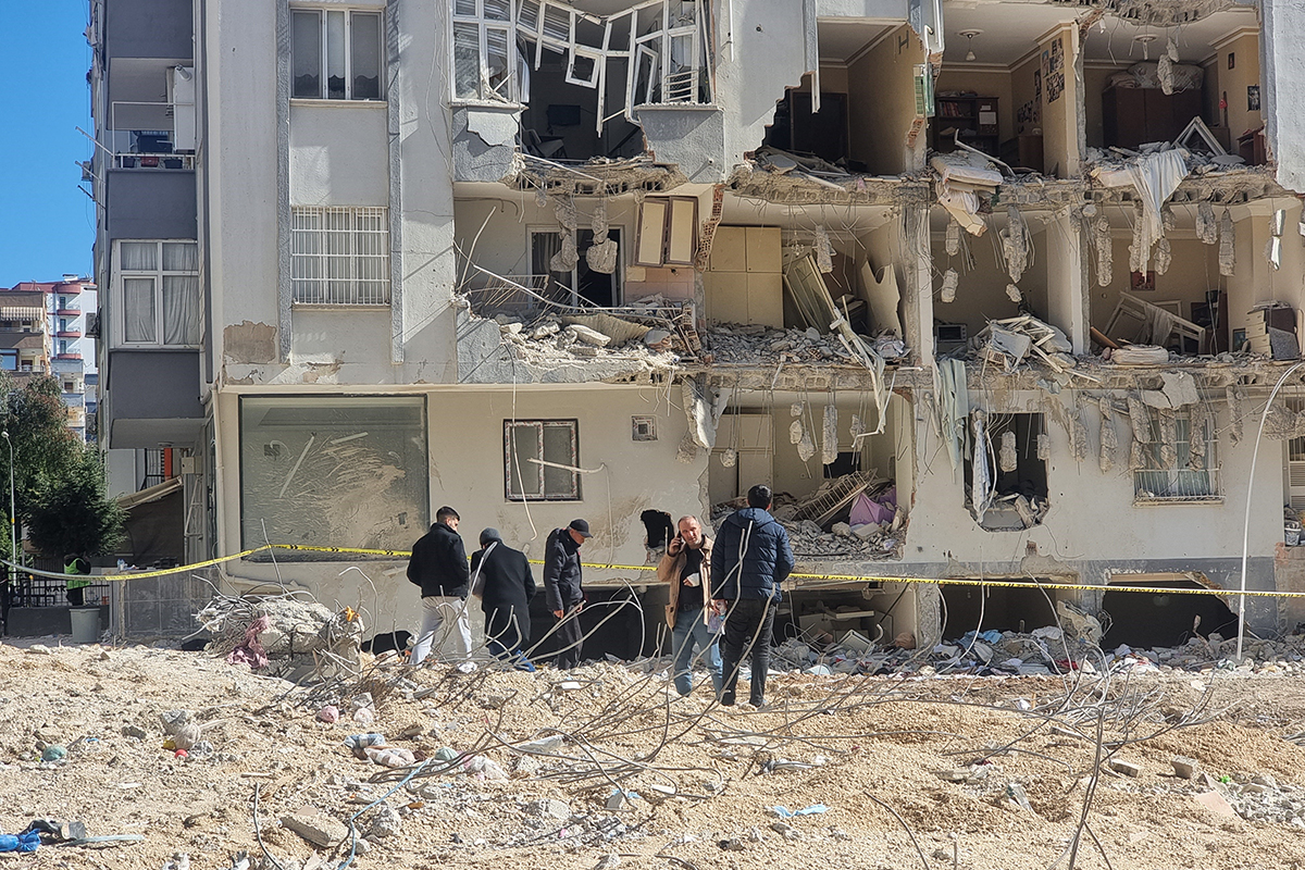 Hasan Alpargün'ün inşa ettiği tüm binalar hasarlı