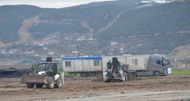 Şırnak aşiretleri deprem bölgesinde seferber oldu