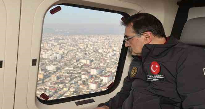 Bakan Dönmez, depremden etkilenen Osmaniye’yi havadan inceledi