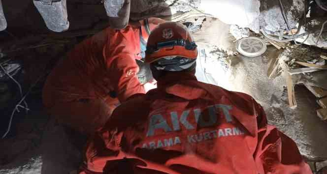 Giresun AKUT ekibi 8 günde 12 kişiyi enkazdan sağ çıkardı