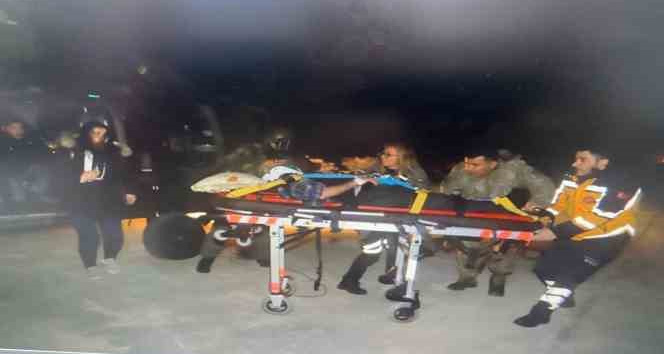 Askeri helikopter yaralı vatandaş için havalandı