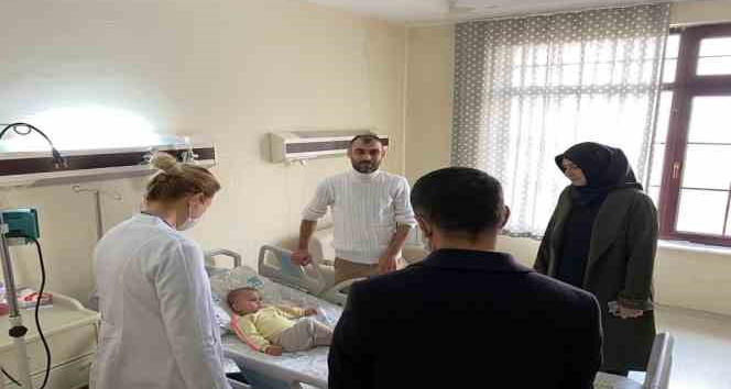 Vali Aktaş, depremde yaralanan vatandaşları ziyaret etti