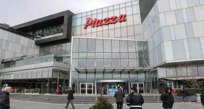 Çocuğunu kaybettiği gerekçesiyle AVM’de intihara kalkıştı