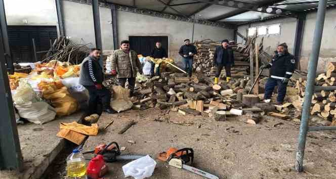 Fatsa’nın tüm mahallelerinde yakacak odun seferberliği başladı