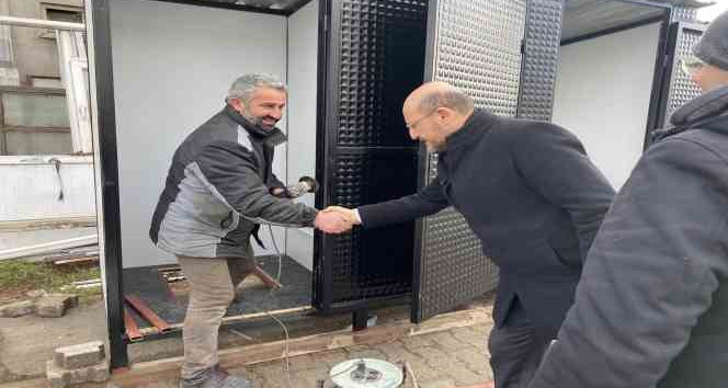 Niksar’dan deprem bölgesine “Seyyar Tuvalet” desteği