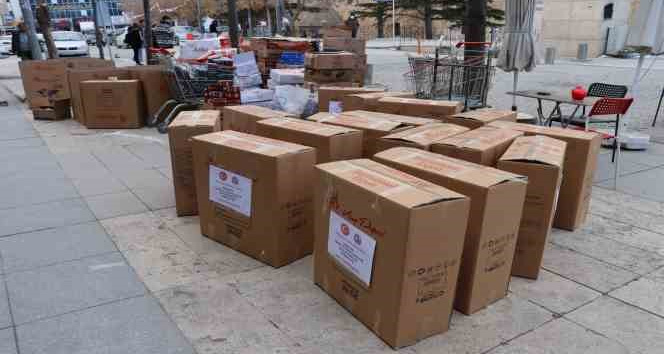 Afet bölgesine Kırşehir’den yardımlar sürüyor