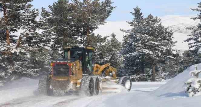 Erzincan’da kardan 44 köy yolu ulaşıma kapalı