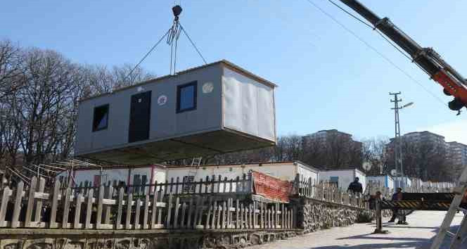 Atakum Hobi Bahçesi’ndeki konteynerler deprem bölgesine gönderildi