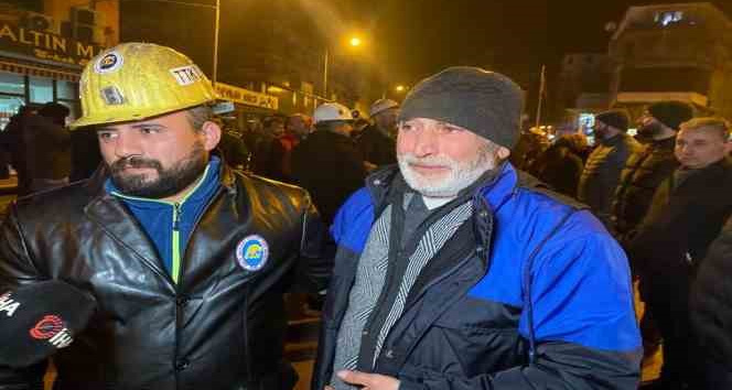 Depremzede ile madencilerin ağlatan buluşması
