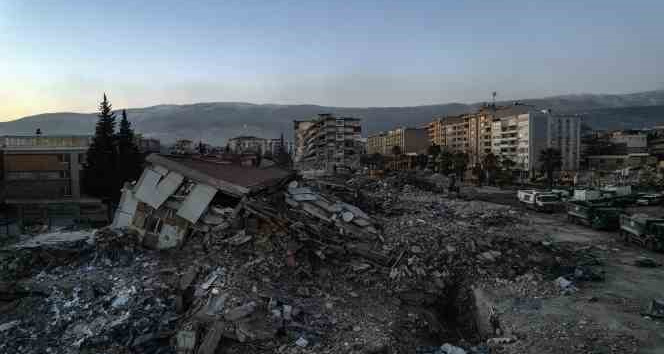 Kahramanmaraş’ta arama kurtarma ve enkaz kaldırma çalışmaları sürüyor
