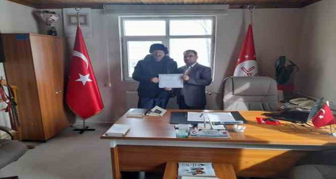 Çıldırlılar fitrelerini depremzedelere bağışladı