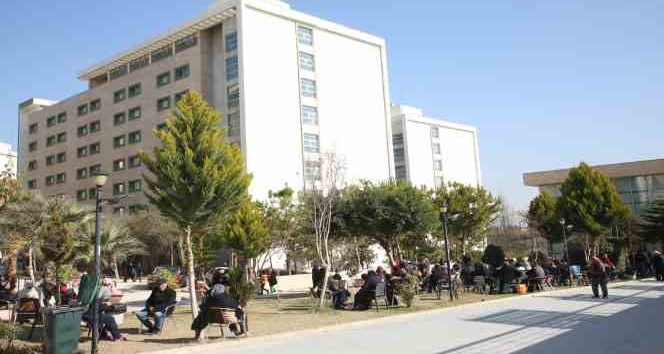 Mersin’deki depremzedeler o anları anlattı: "Ölümün artık geldiğini düşündüm"