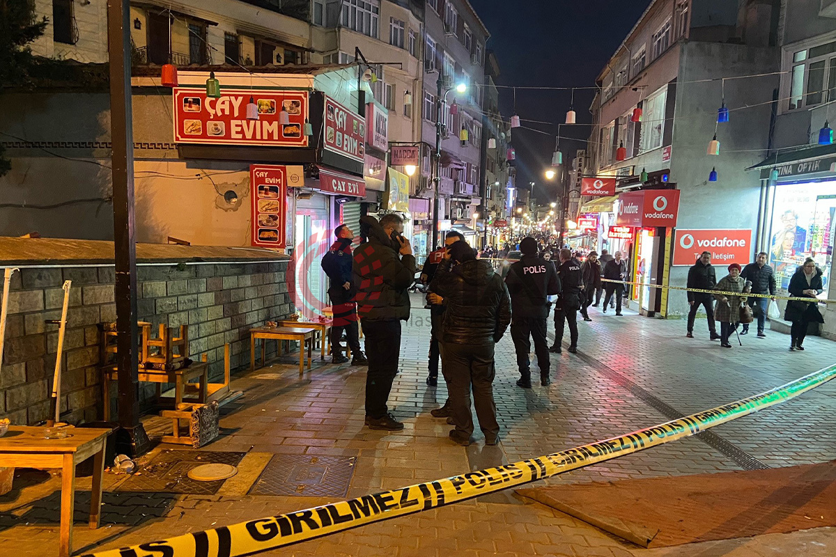 Eyüpsultan’da silahlı çatışma: 1’i bebek 2’si ağır 4 kişi yaralandı