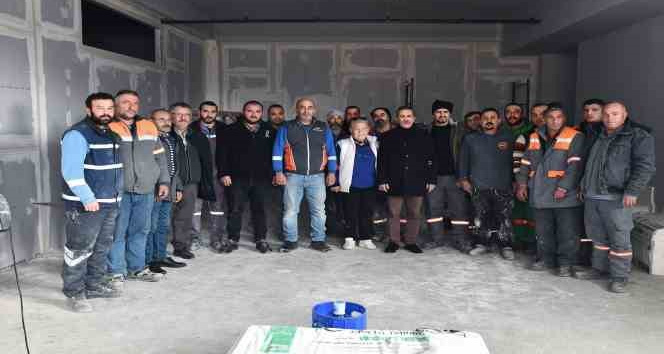 Başkan Ataç Yeşiltepe Belde Evi inşaatını inceledi