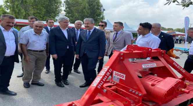 Osmaniye’de çiftçilere hibe destekli makine ve ekipman dağıtımı