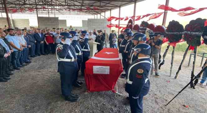 Kahramanmaraşlı şehit son yolculuğuna uğurlandı