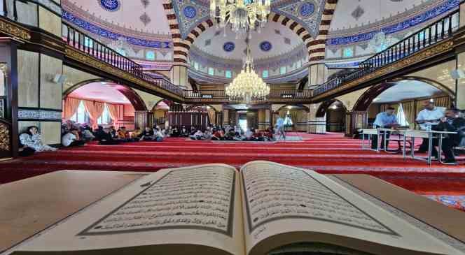 Kur’an-ı Kerim’i en güzel okumak için yarıştılar