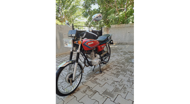 Park halindeki motosiklet &ccedil;alındı
