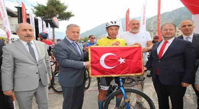 100. Yıl Cumhuriyet Bisiklet Turu'nun Amasya-Samsun etabı başladı