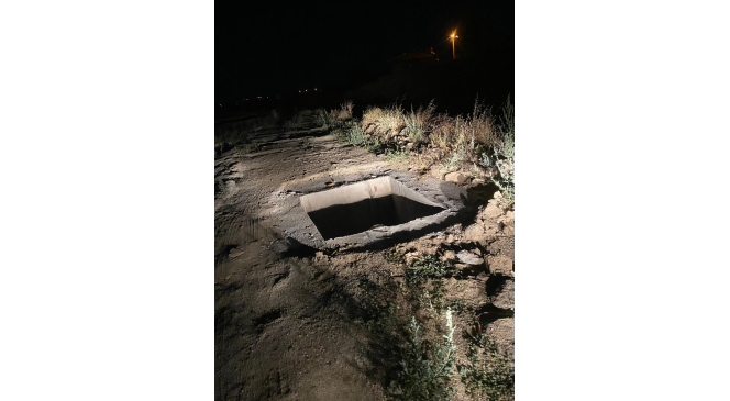 Açık bırakılan vana çukuruna vatandaşlardan tepki