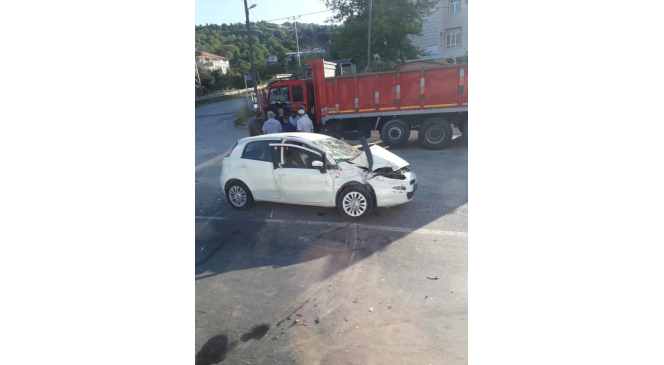 Kdz. Ereğli’de kamyonla otomobil çarpıştı: 1 yaralı