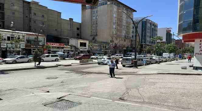 Y&uuml;ksekova&rsquo;da vatandaşlar artan kiralardan şikayet&ccedil;i
