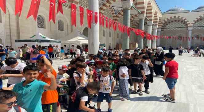 Üsküdar’da Kur’an Kursu öğrencileri kapanış etkinliğinde doyasıya eğlendi