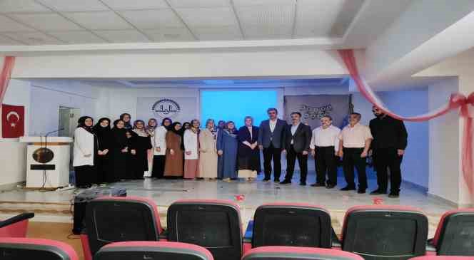 Kur&rsquo;an Kursu &ouml;ğrencileri ile aşure programı
