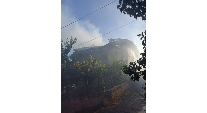 Uşak&rsquo;ta m&uuml;stakil evde &ccedil;ıkan yangın korkuttu
