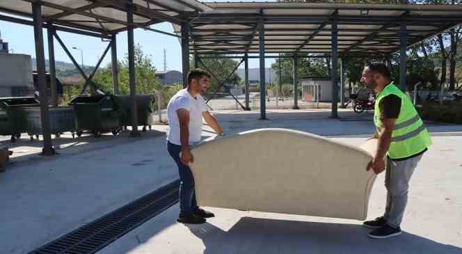 Yalova Belediyesi&rsquo;nden &ccedil;evre dostu uygulama
