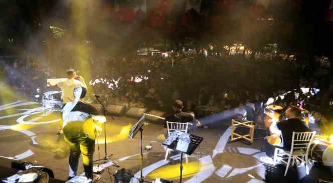 &Ccedil;iftlikk&ouml;y Belediyesi Yaz Festivali başladı
