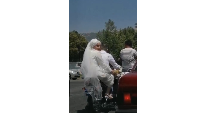Motosiklet gelin arabası oldu
