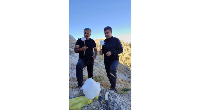 2 bin 100 rakımda, doğaseverleri kendine &ccedil;eken &rsquo;fil kaya&rsquo; sil&uuml;eti
