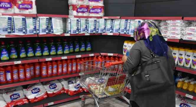 Niksar Belediyesi Sosyal Market açtı