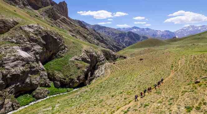 Munzurlar, turistlerin ilgi odağı
