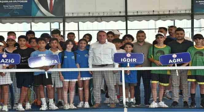 Şırnak’ta ANALİG tenis çeyrek final müsabakaları başladı
