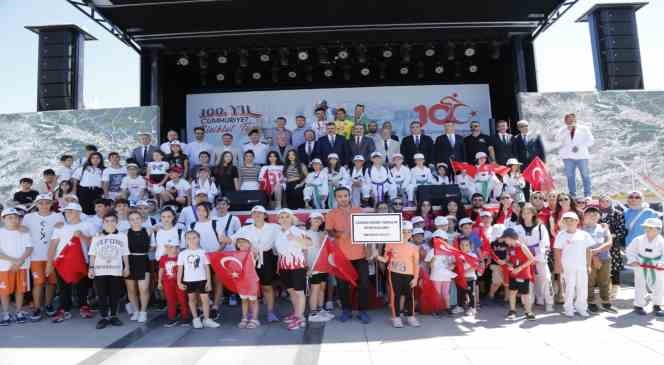 100. Yıl Cumhuriyet Bisiklet Turu'nda Çorum-Samsun etabı tamamlandı