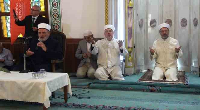 Diyanet İşleri Başkanı Erbaş, Yalova&rsquo;da hafızlık icazet t&ouml;renine katıldı
