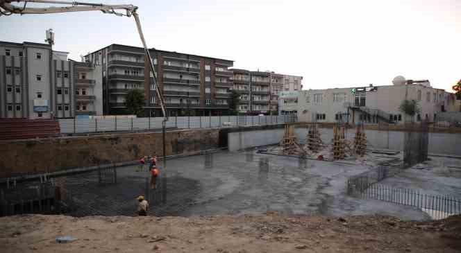 Başkan Yarka, çok katlı otopark inşaatını inceledi