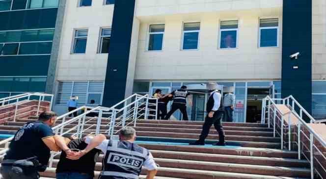 Kars’ta silahlı saldırı düzenleyen 4 kişi yakalandı