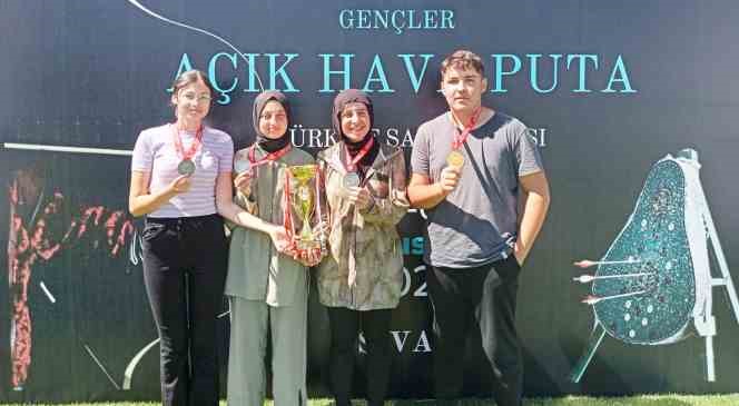 Düzceli okçular hedefi vurdu