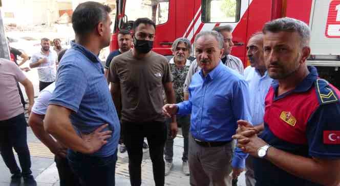 Gelinlik ve abiye işletmesinde korkutan yangın
